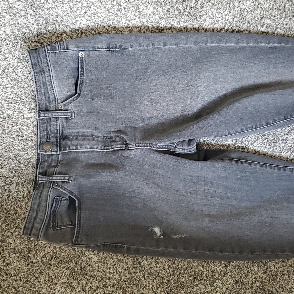 Universal Thread Skinny Distressed Ripped Jeans - Picture 2 of 5
